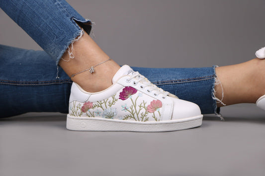 Women's Sneakers - 2060