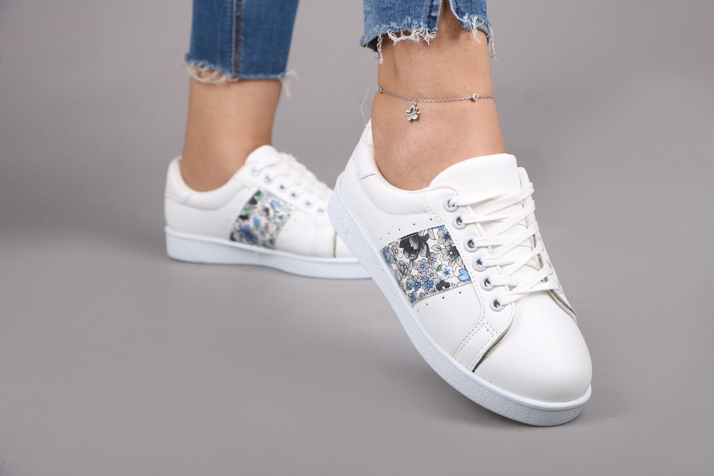 Women's Sneaker - 2071