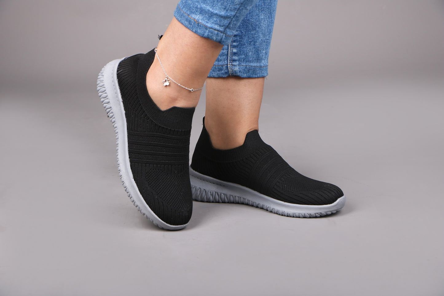 Women's Sneaker - 4024