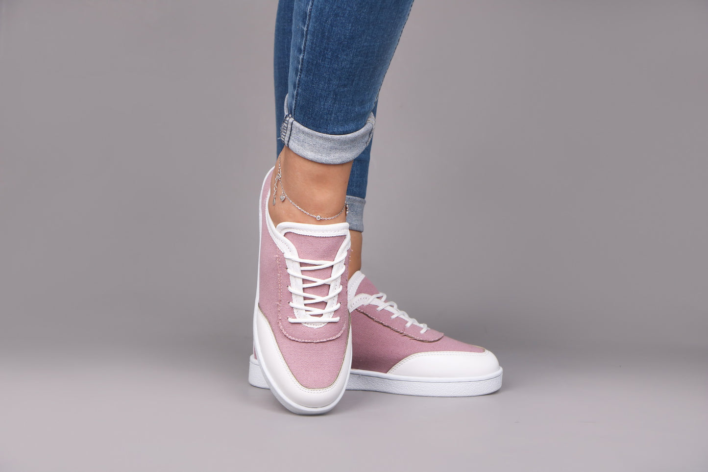 Women's Sneaker - 2081