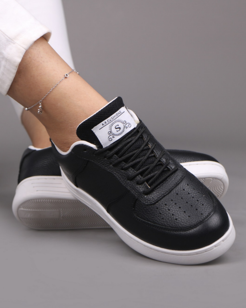 Women's Sneakers - 2099