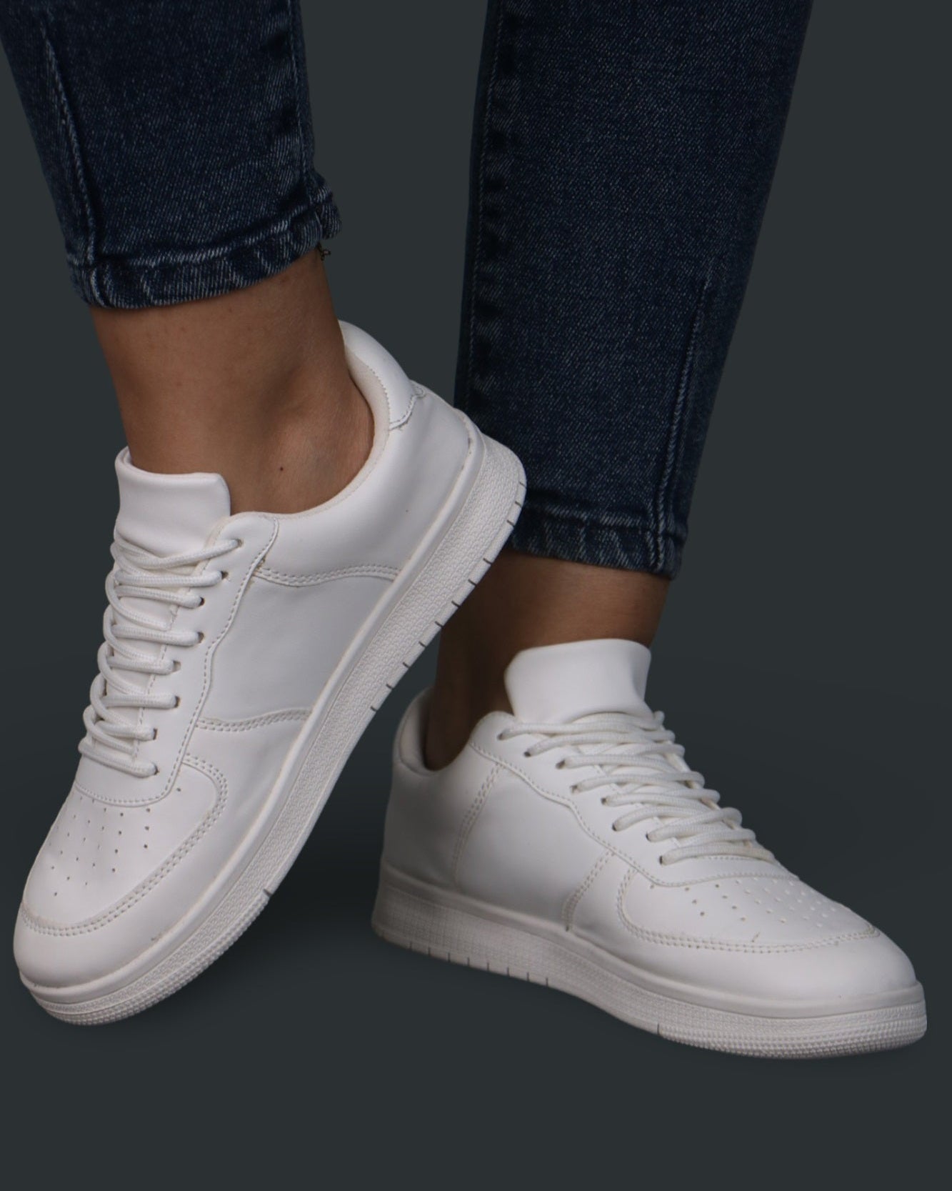 Women's Sneaker - 4140